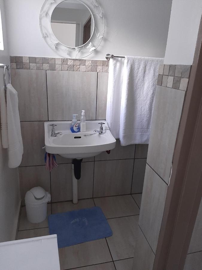 Sleep@161 Benade Drive Appartement Bloemfontein Buitenkant foto